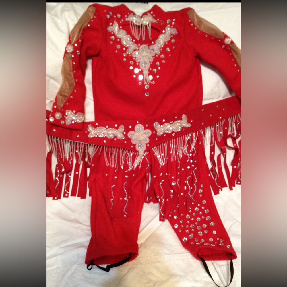 Pageant red cowgirl outfit, sz 2T. Comes with 2 pairs of boots